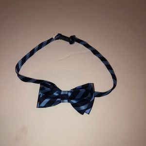 Bow tie